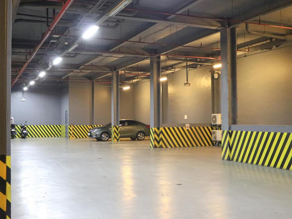 Go Hotels Timog Quezon City Eksteriør billede