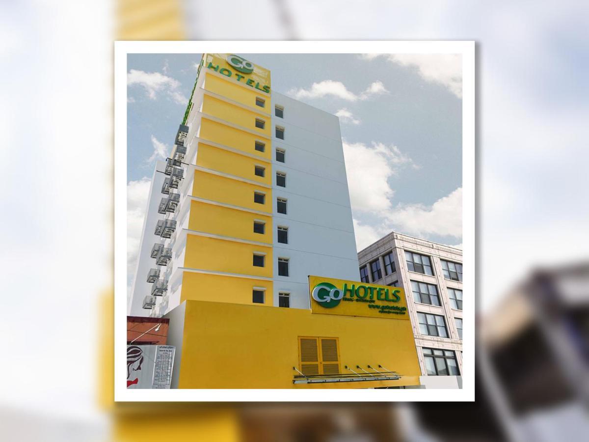 Go Hotels Timog Quezon City Eksteriør billede