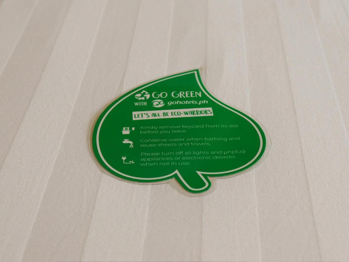 Go Hotels Timog Quezon City Eksteriør billede