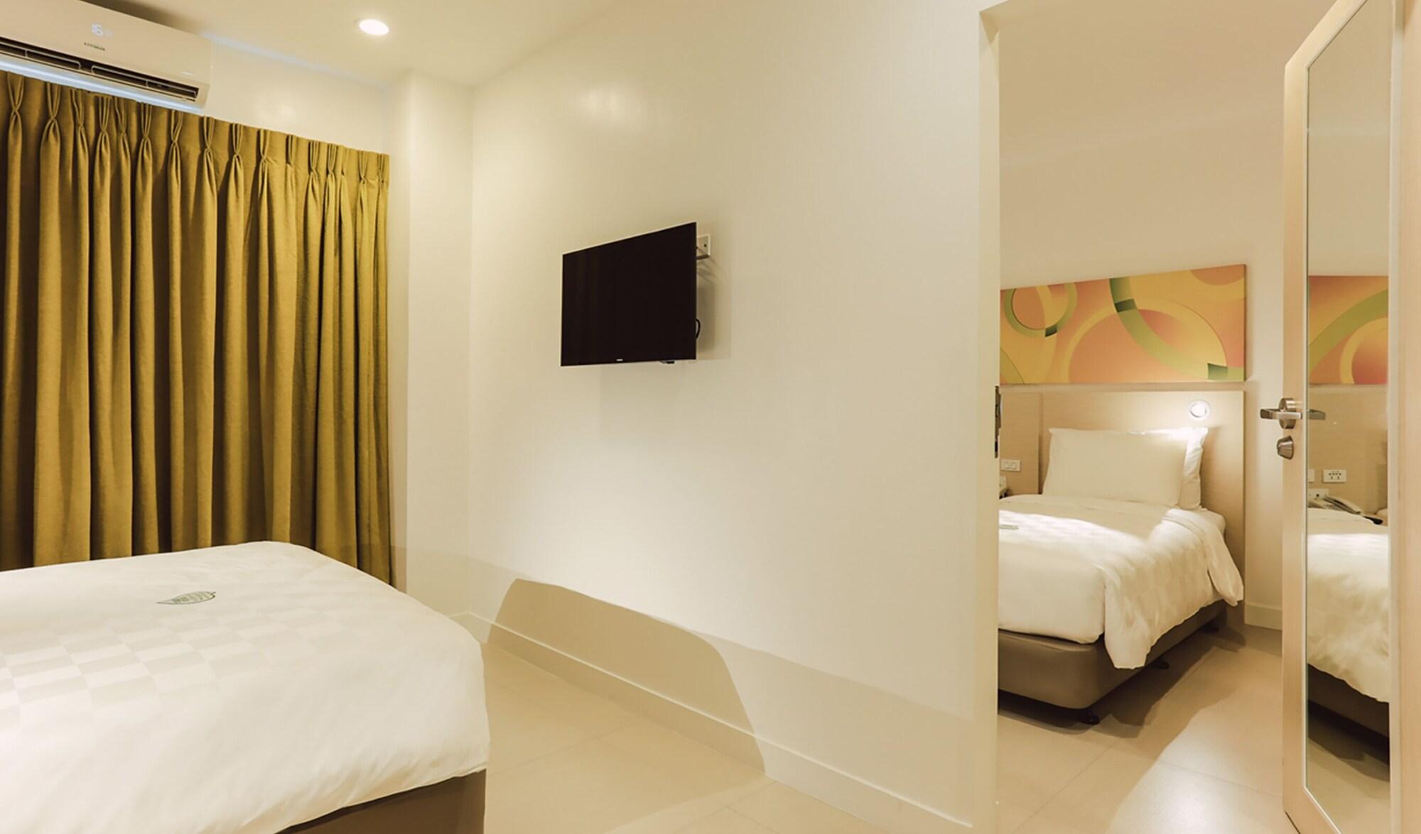Go Hotels Timog Quezon City Eksteriør billede